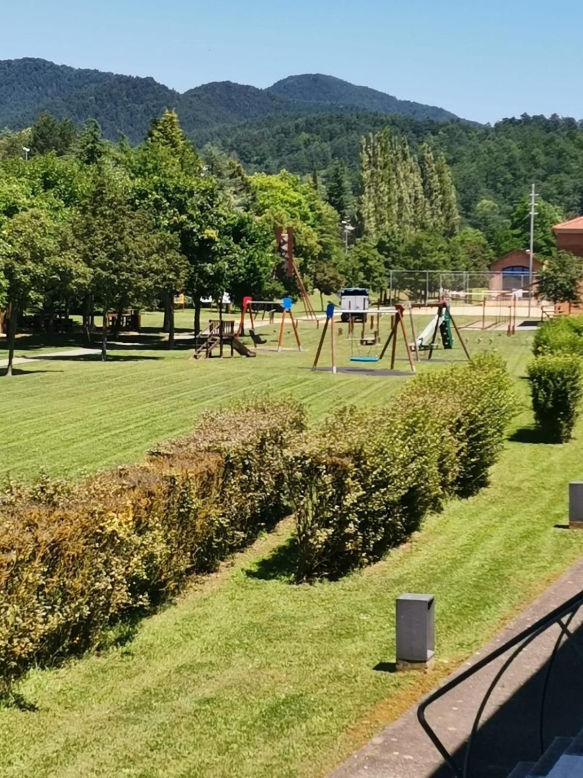 Вилла Casa A La Ruta Del Ferro Сан-Жоан-де-лес-Абадессес Экстерьер фото